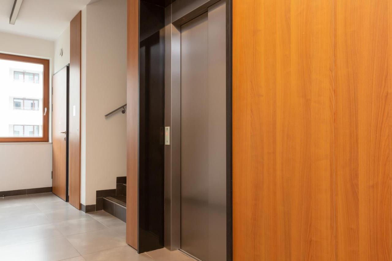 Awangarda Apartment Warsaw Ochota By Renters Prestige Exterior photo
